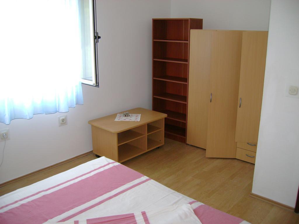 Apartment Zagor Kastela Exterior photo